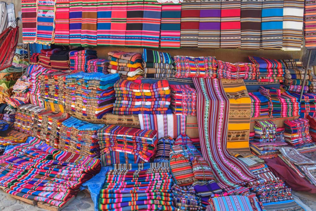 Hand woven fabrics at Mercado Tarabuco