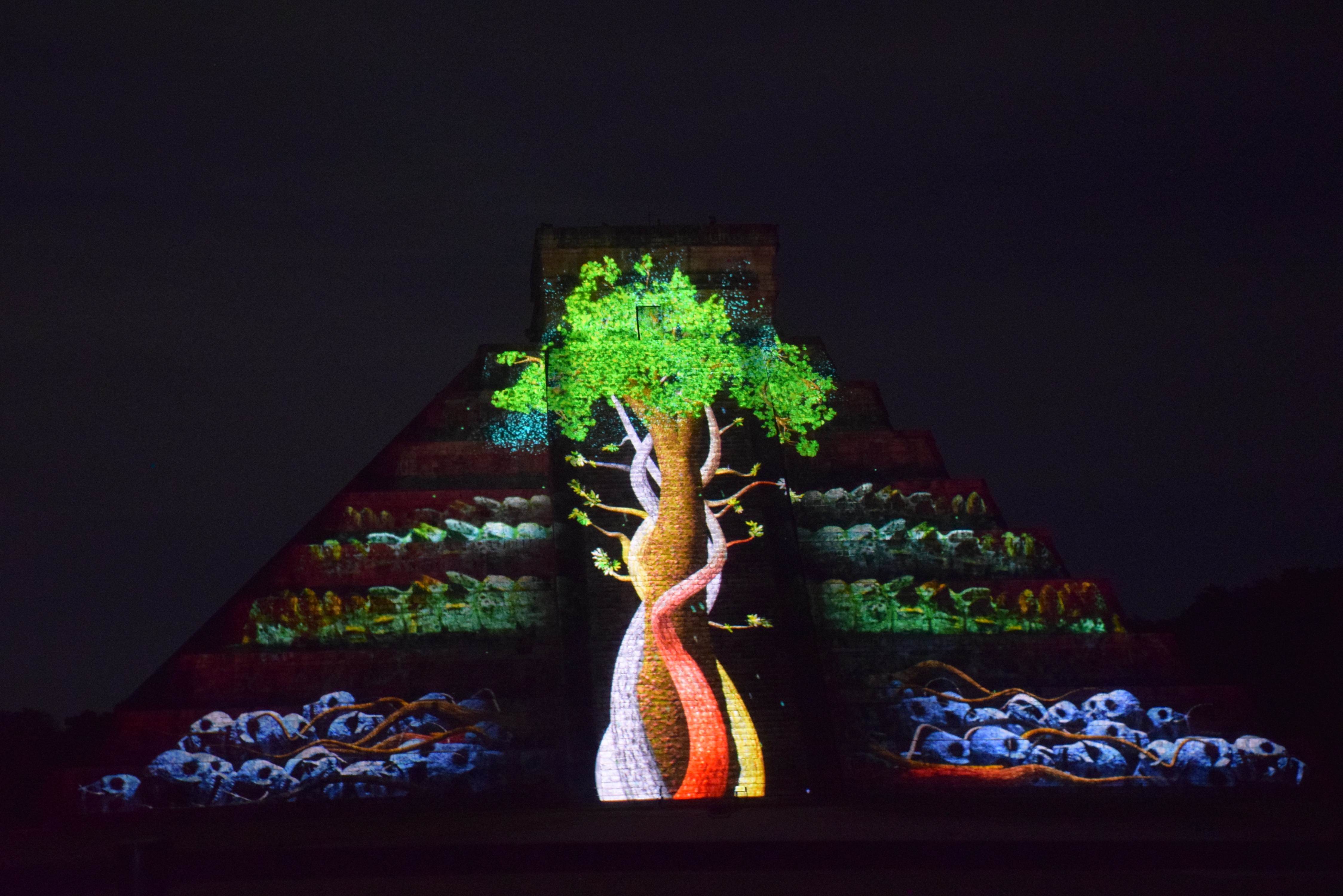 the light show at chichen itza night show