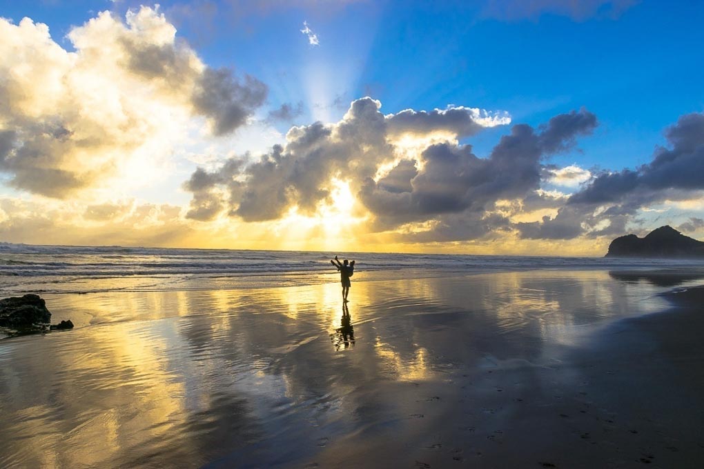 Sunset at bethells Beach, New Zealand
