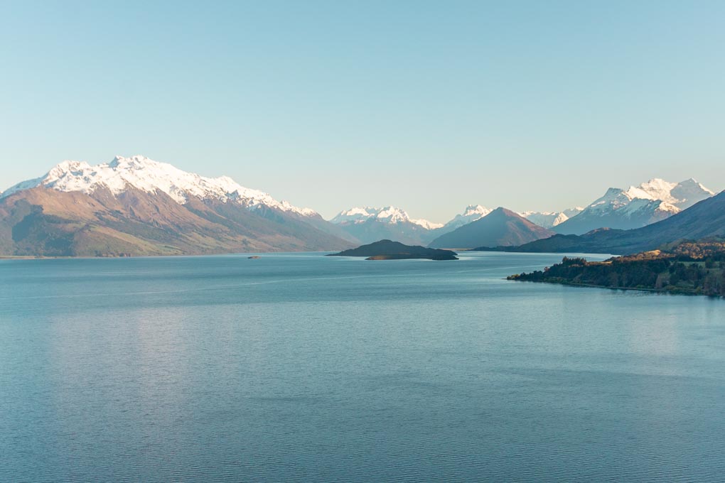 Views of the mountains on the Queenstown to Glenorchy highway