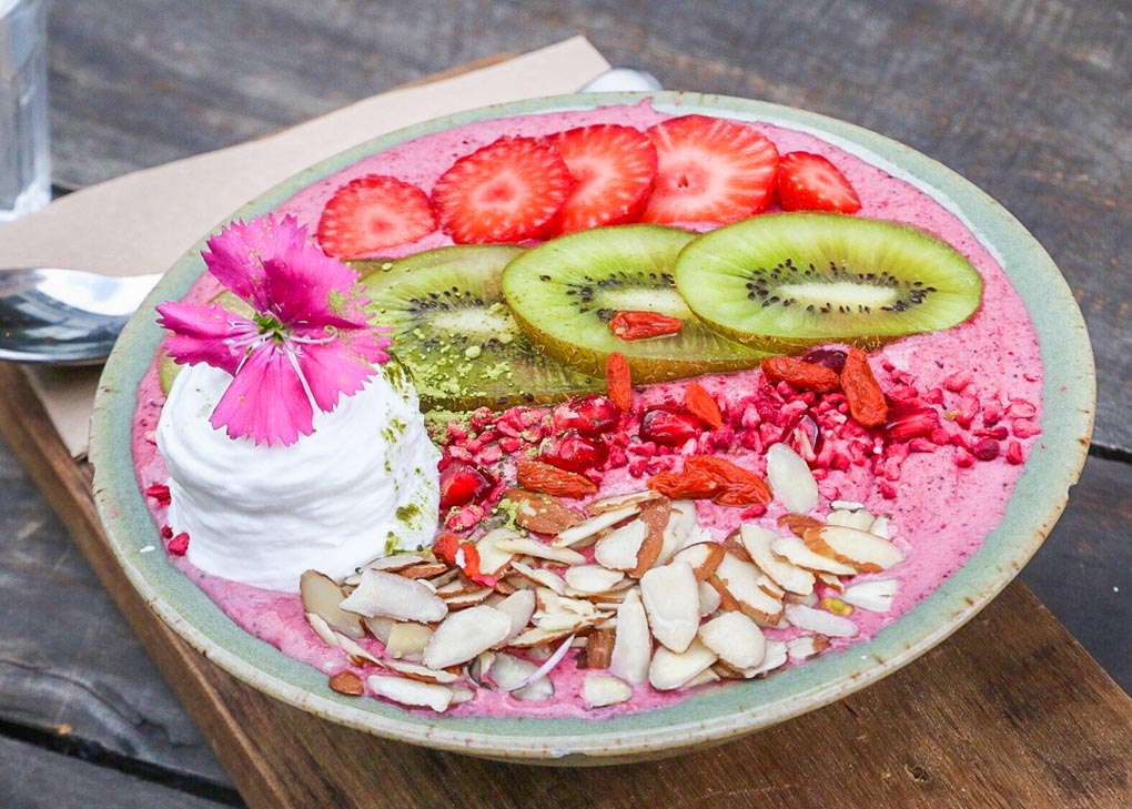 Smoothie bowl at Bespoke Kitchen, Queenstown