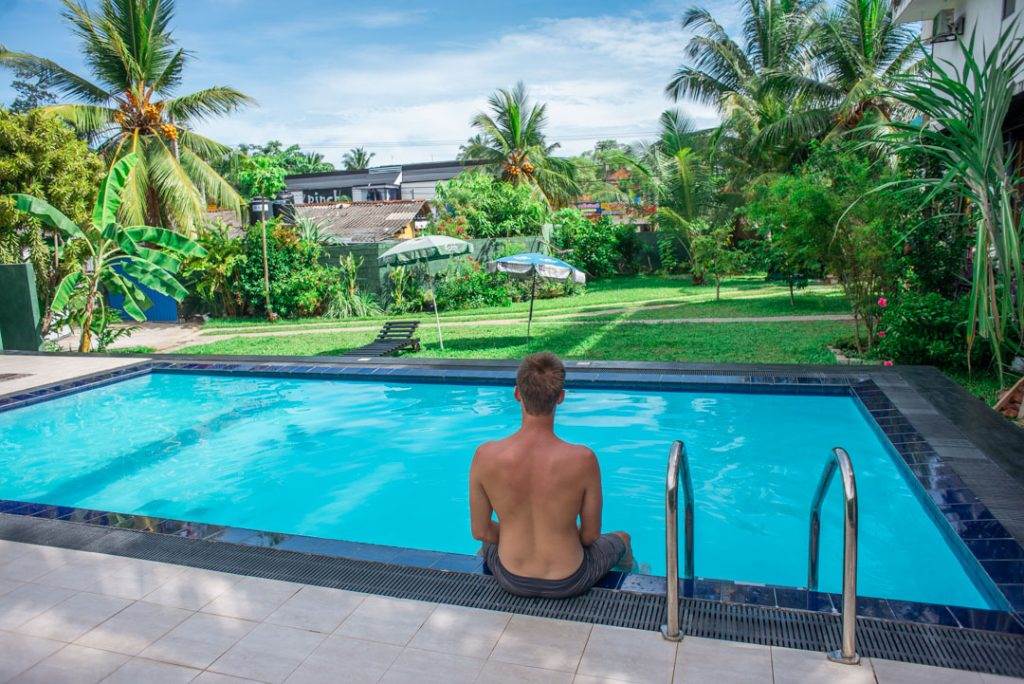 relax inn hikkaduwa pool