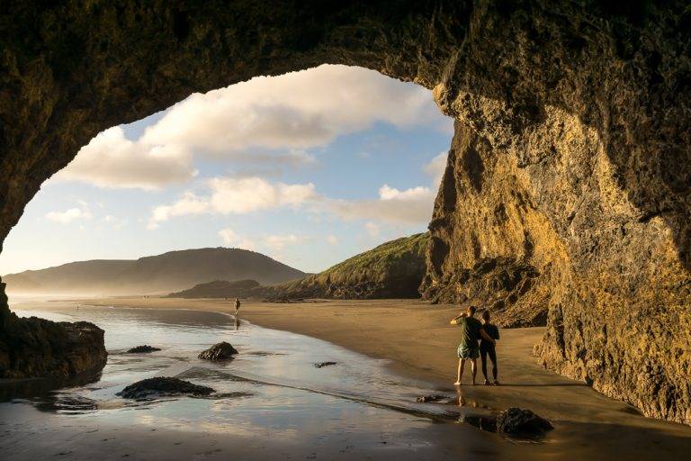 Bethells Beach (Te Henga) and Lake Wainamu Guide