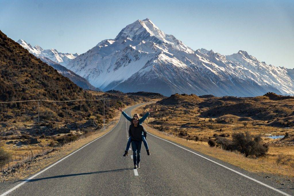 the road to mount cook national park