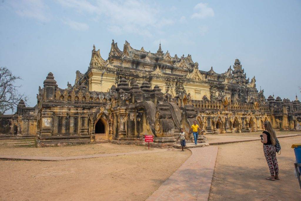 Maha Aung My Bom San Monastery 