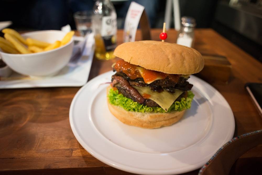 what is the best burger in queenstown