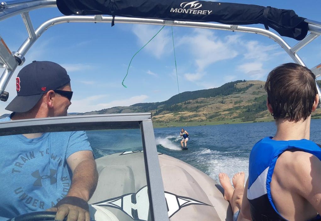 Speed boating on Lake Okanagan in Kelowna BC