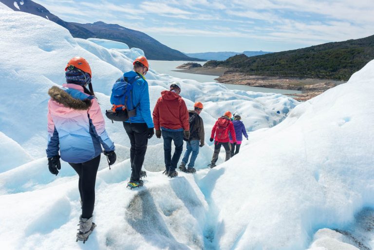 mini trekking on perito moreno group