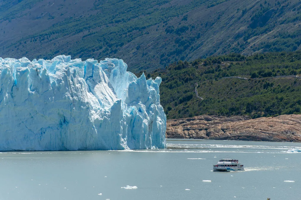Glacier scenic cruise El Calafate