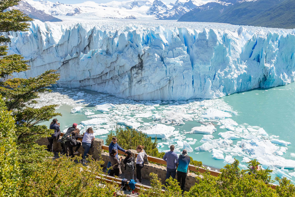 the perito moreno boardwalk