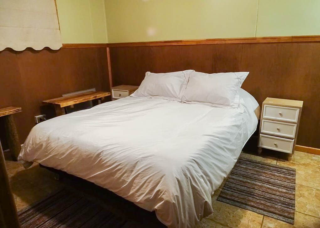 A bedroom in Konkashken Lodge