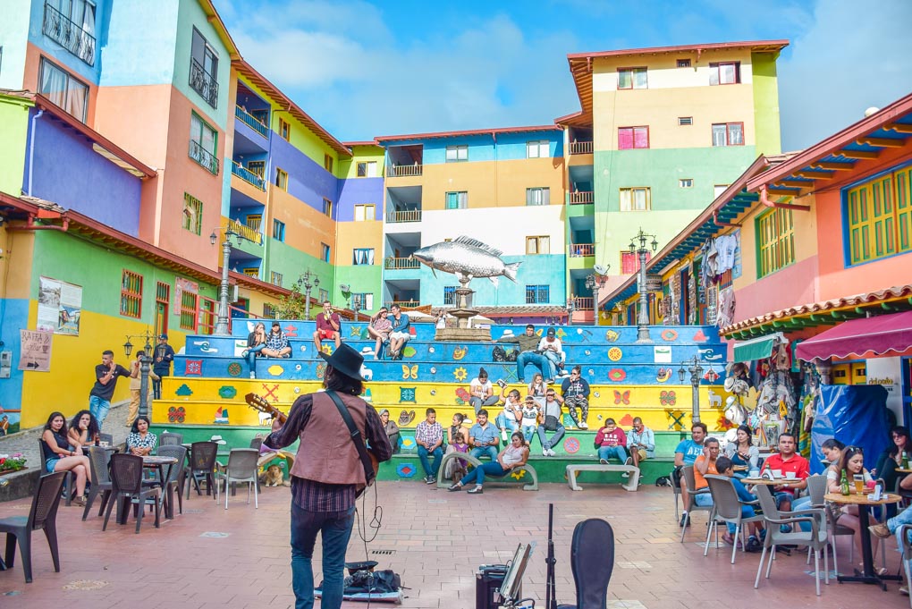 muscian in the plaza del zocalo in Guatapé