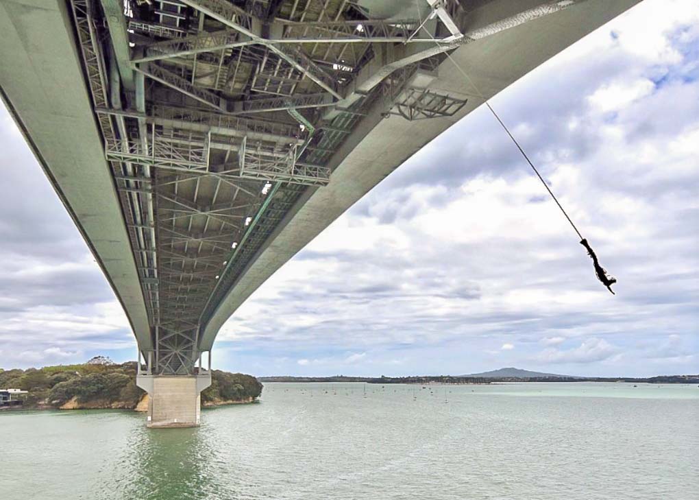 Aj Hacket bungy off the bridge in Auckland