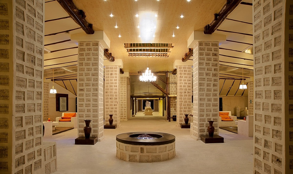 lobby at Hotel Palacio de Sal