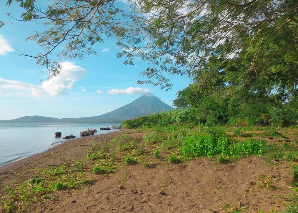 Te views from Restaurante Caballito's Mar on Ometepe