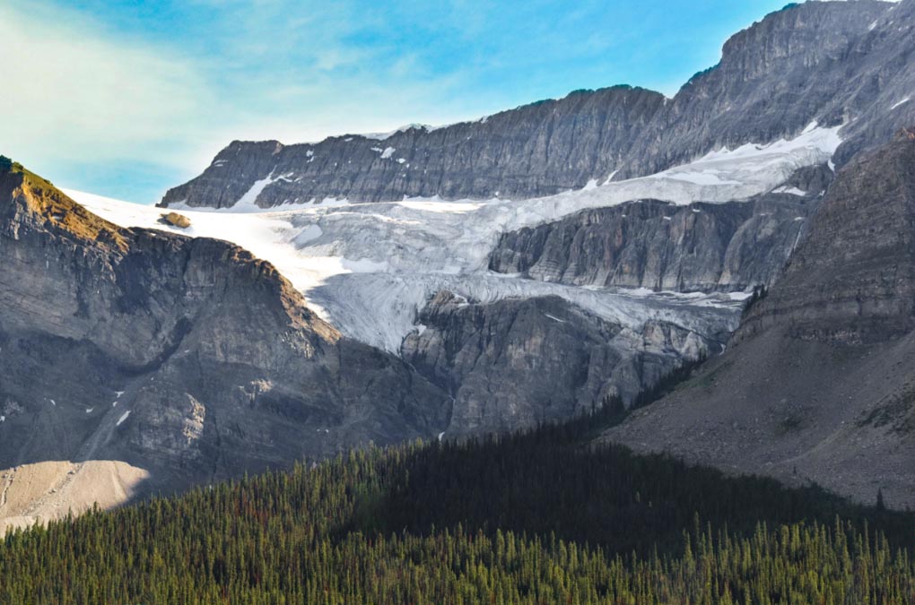 Crowfoot Glacier Viewpoint on the Icefields Parkway in Canada
