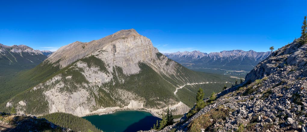 The first viewpoint on the Ha Ling Peak Trail