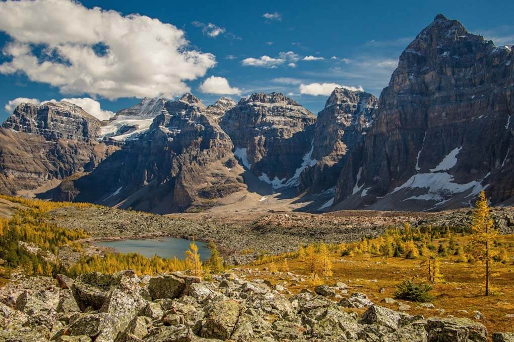 Eiffel Lake on a sunny day
