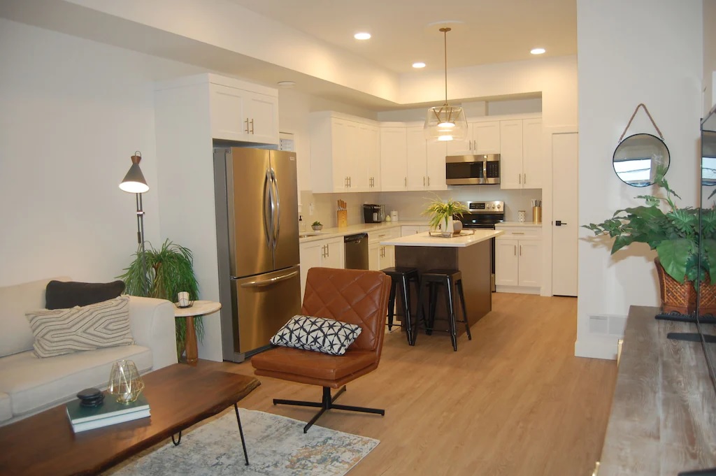 executive condo in vernon bc airbnb