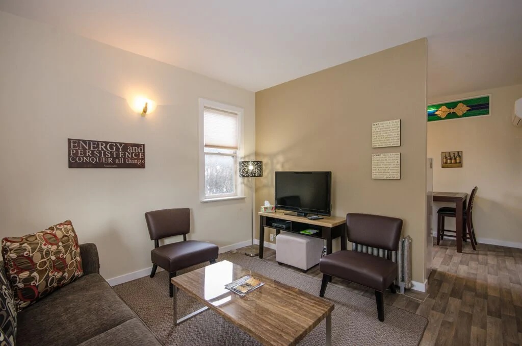 heritage downtown apartment in vernon on vrbo