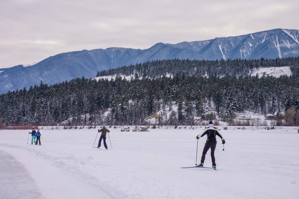 Cross country skiing in Radium