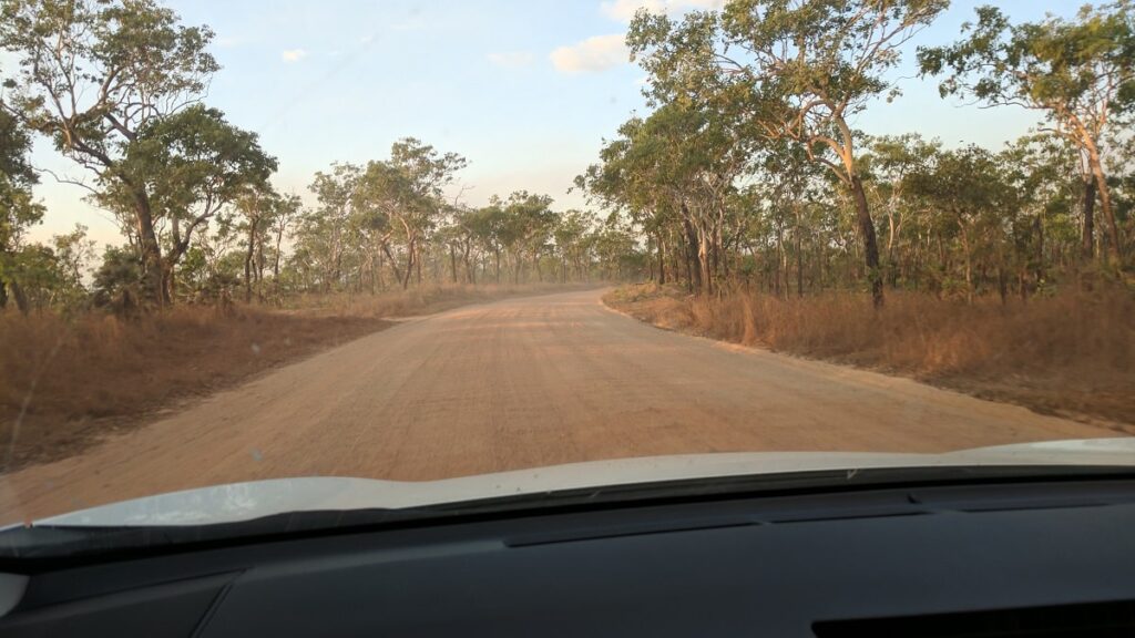 4wd track that goes from Litchfield back to Darwin