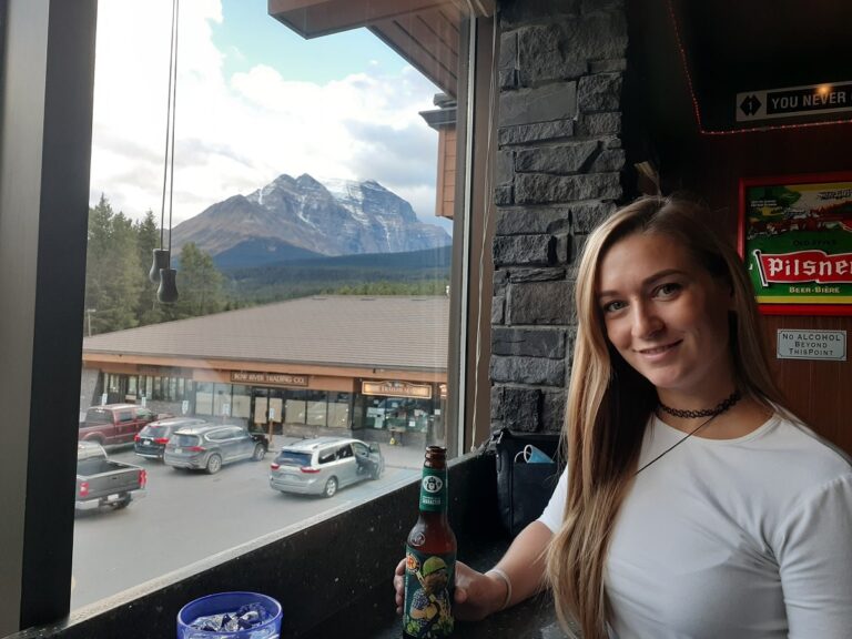 12 BEST Restaurants in Lake Louise (with epic views & better food!)
