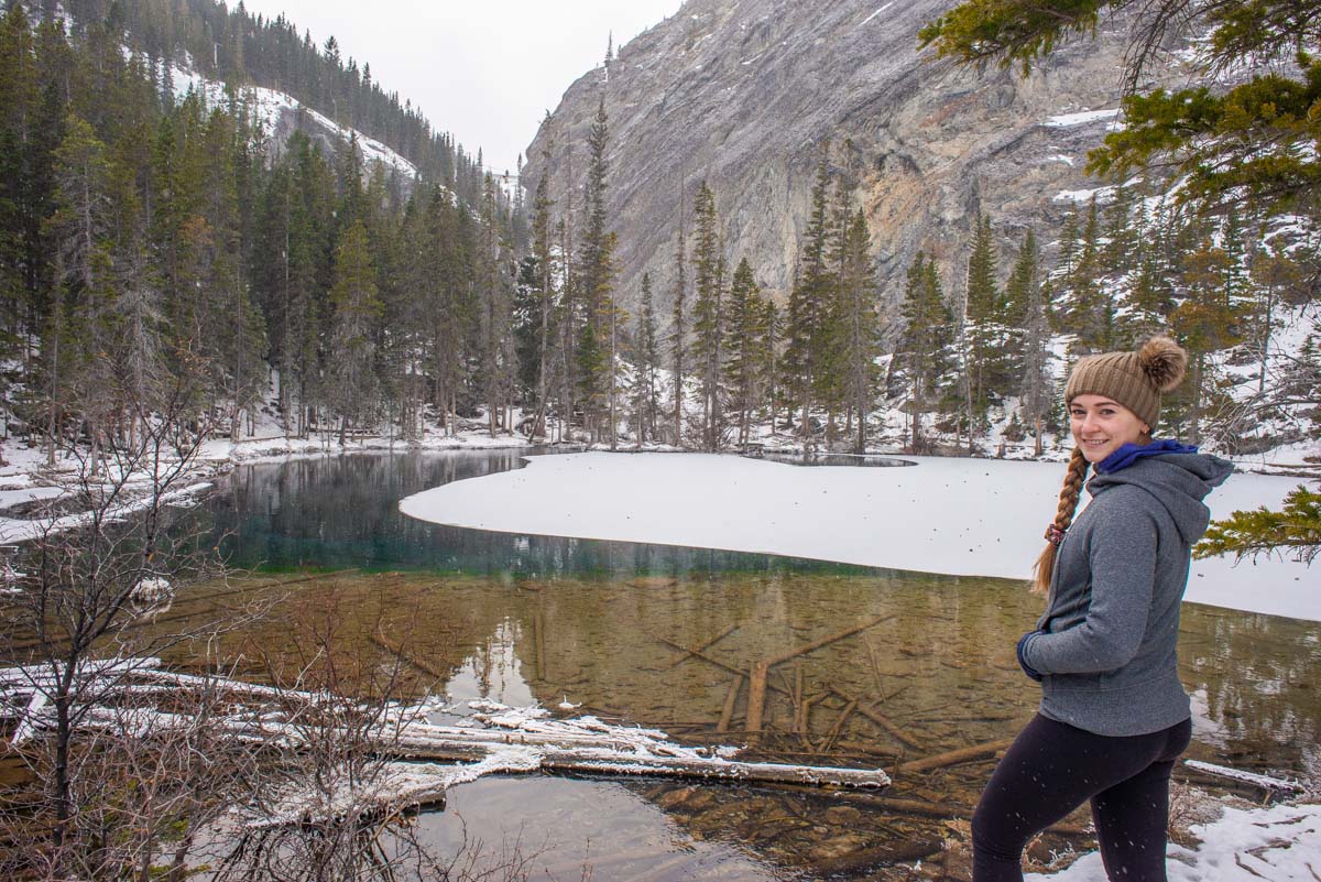 Hiking at Grassi Lakes in winter