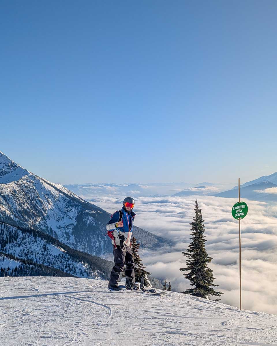 Revelstoke Mountain Resort snowboarding in Revelstoke Canada winter (3)