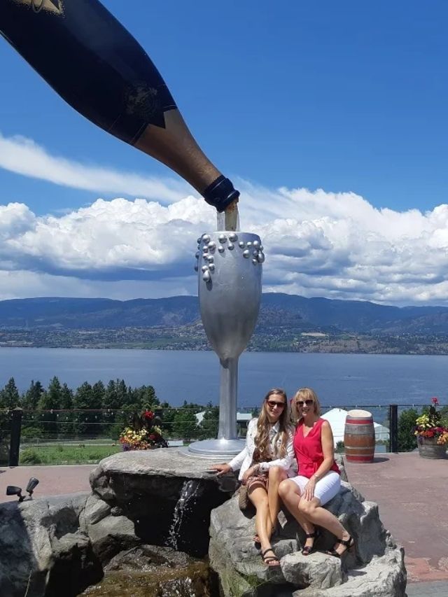 two women at a winery in Kelowna, BC