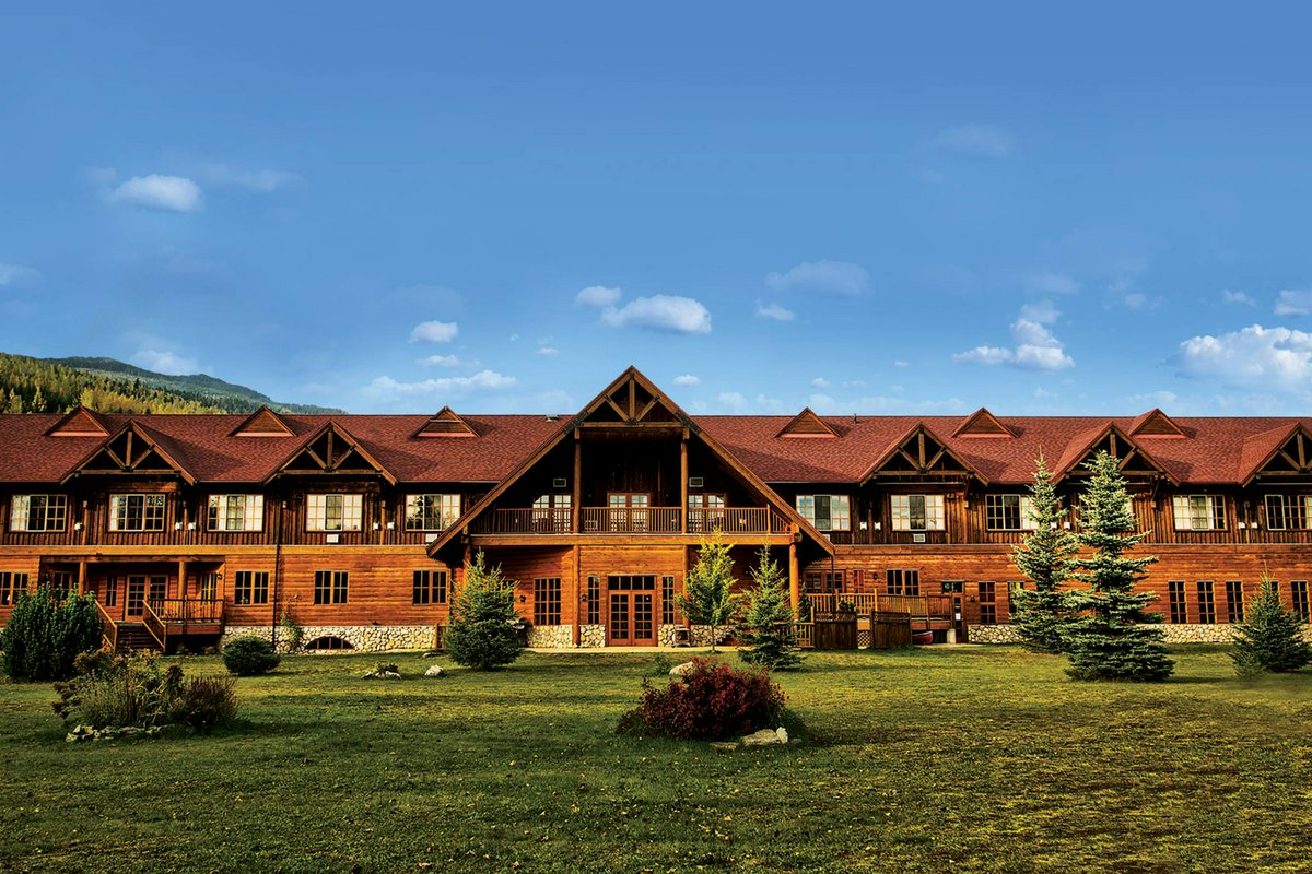 Exterior of Glacier House Hotel