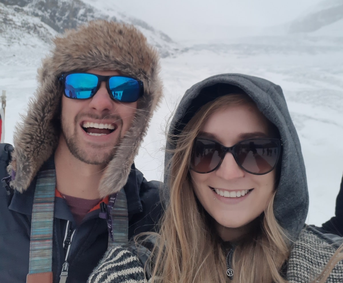 Dan and Bailey take a selfie in the winter snow