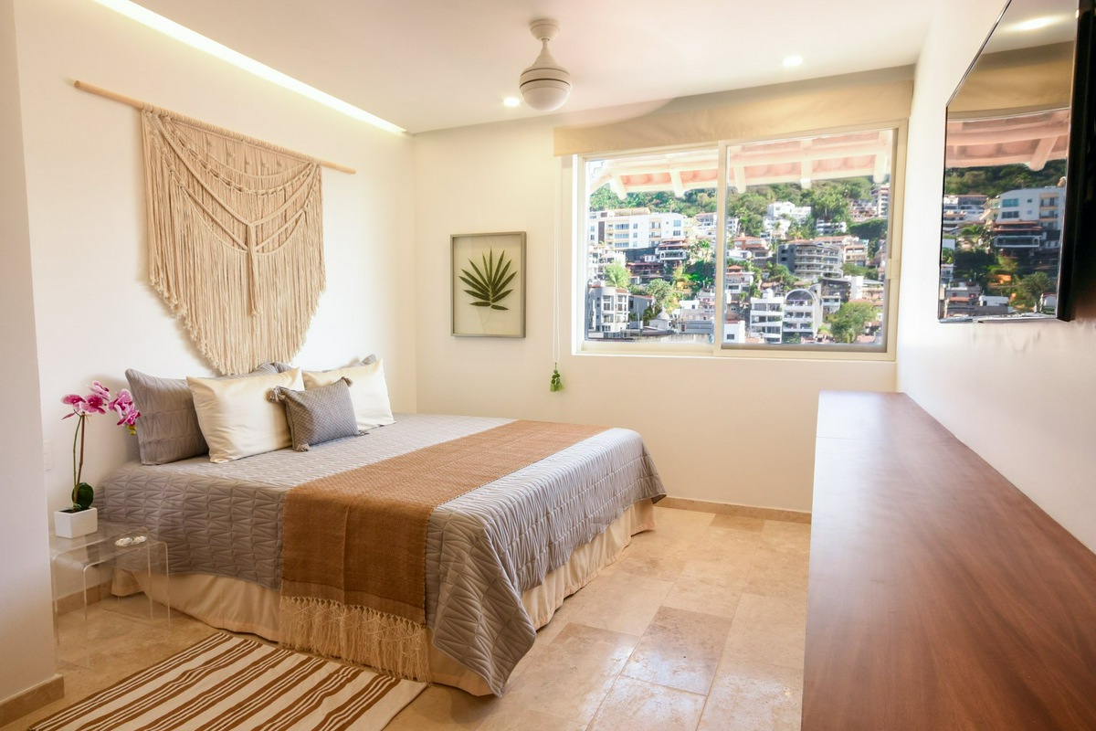 Tres Marias Luxury Suites king suite.