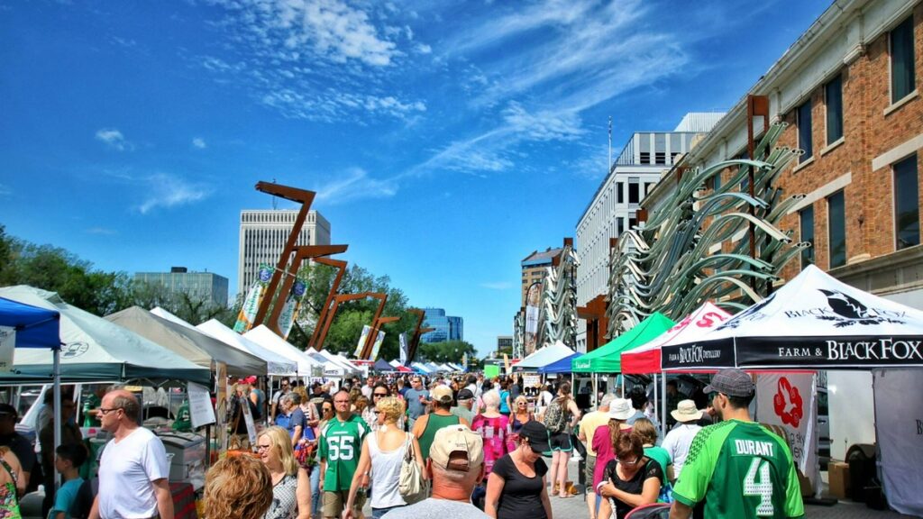 Sunny day at regina farmers market