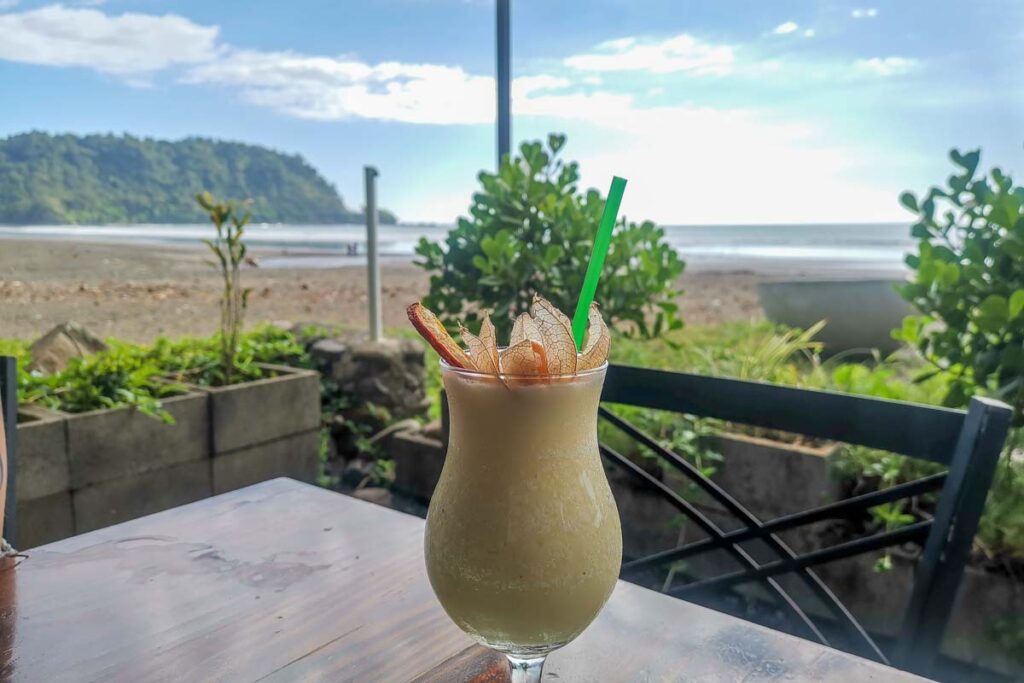 A cocktail at El Point, Jaco