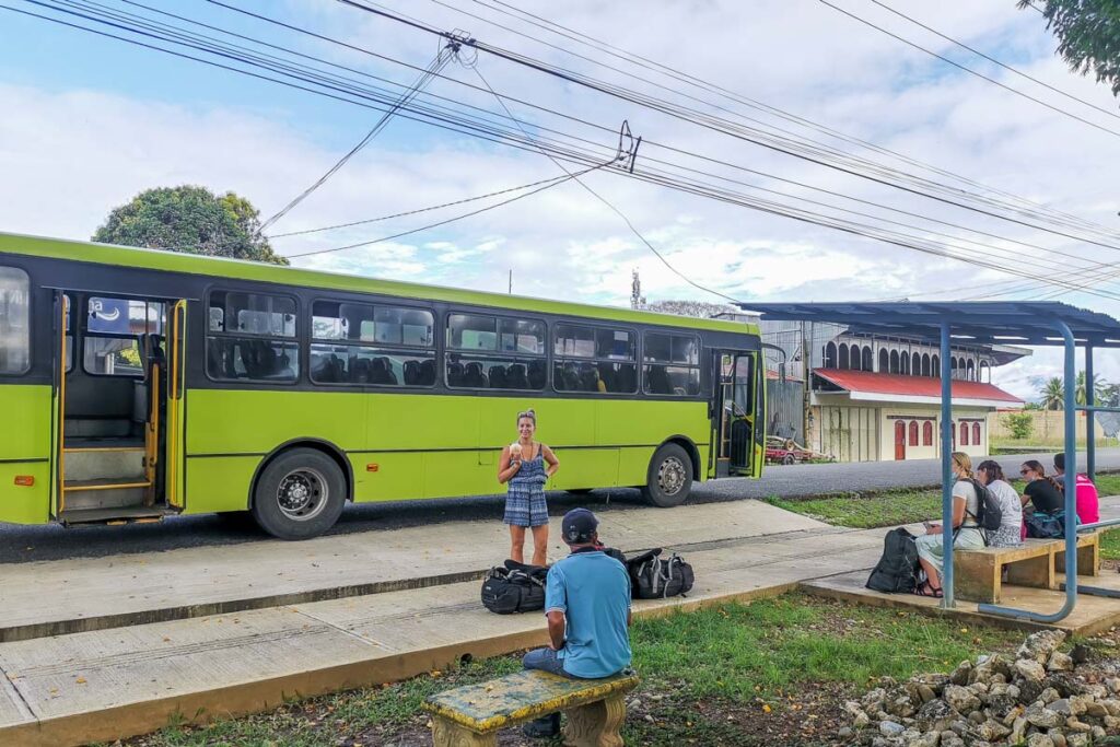 The bus stop in Sierpe