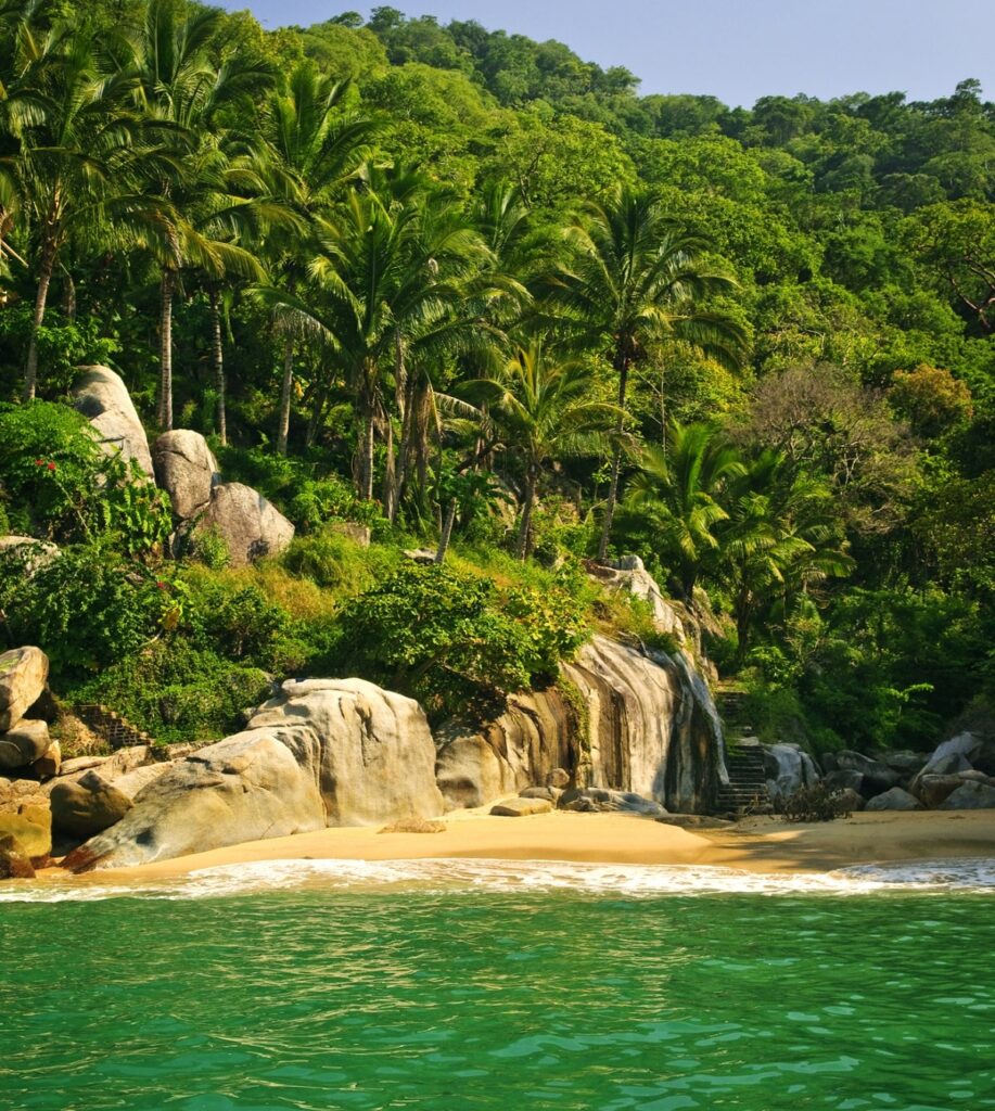 Playa Colomitos deserted beach