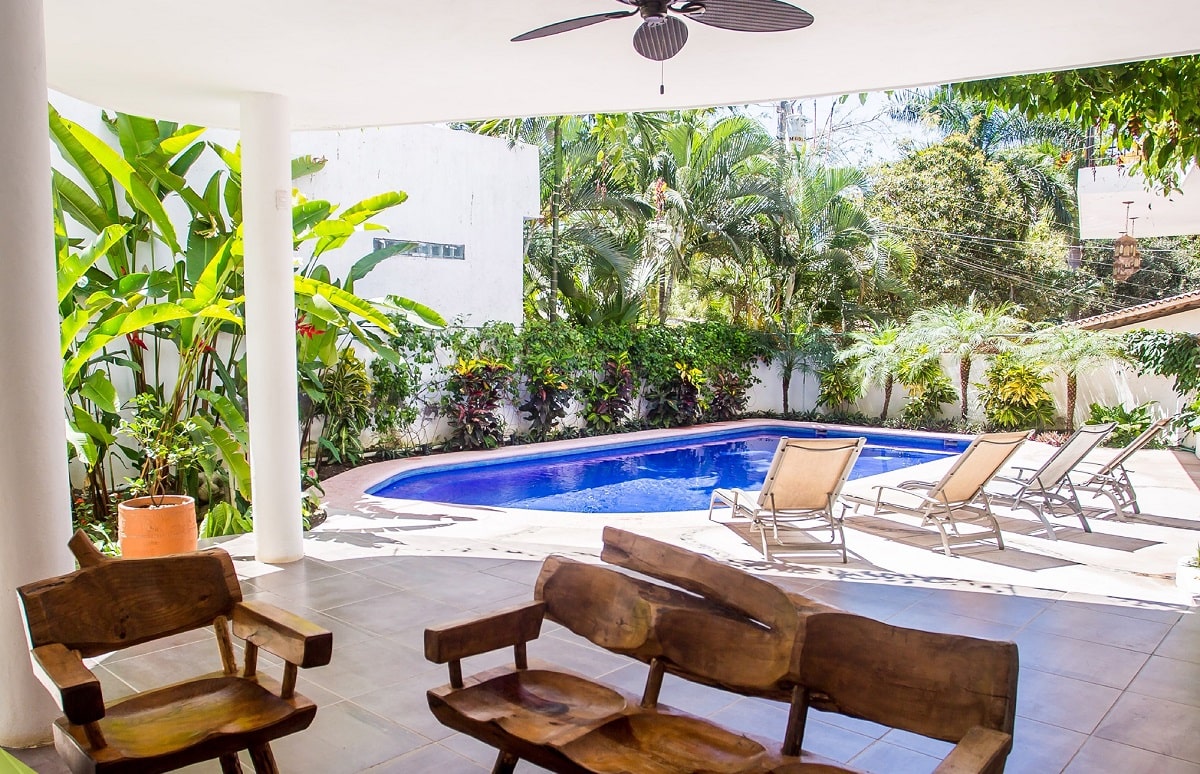 the ppol at Hotelito Los Sueños