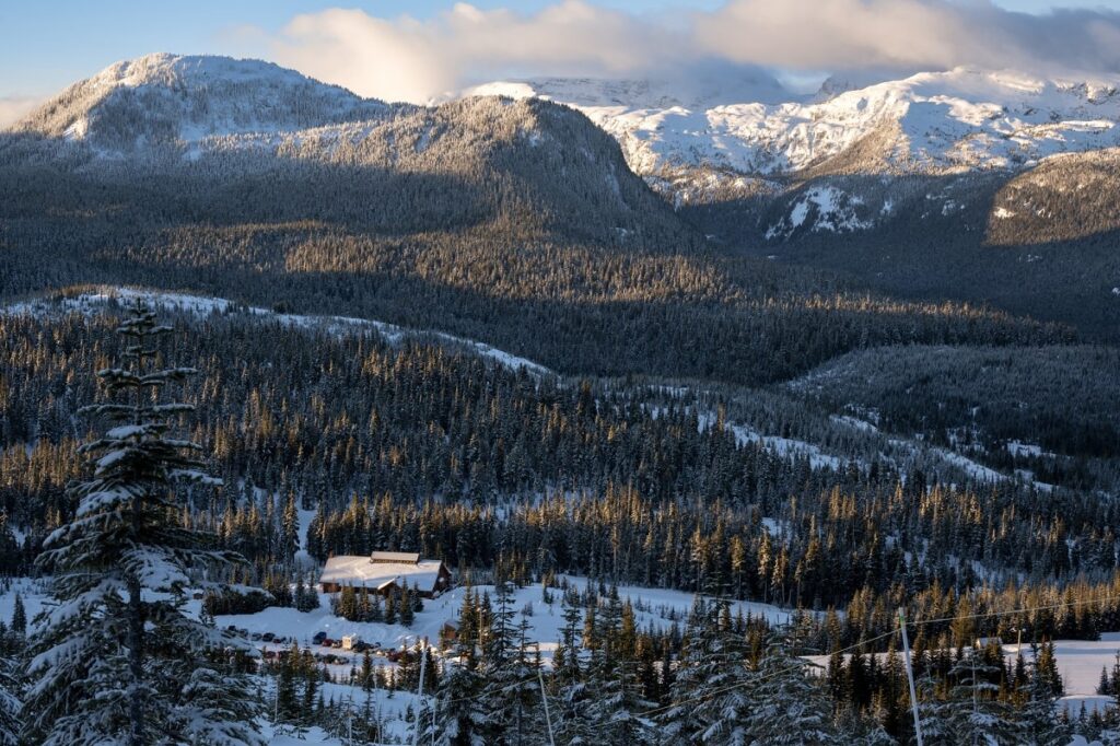 view from the top of Mount Washington Alpine Resort in the winter