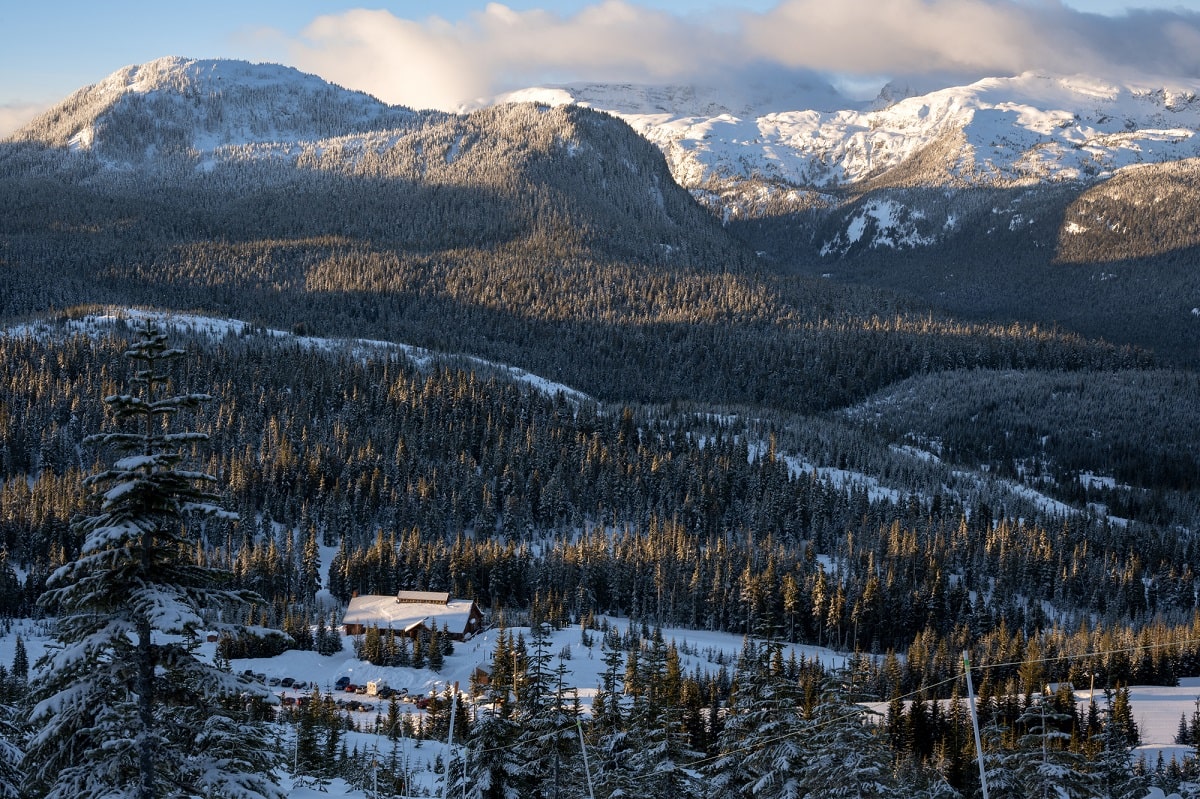 view from the top of Mount Washington Alpine Resort in the winter