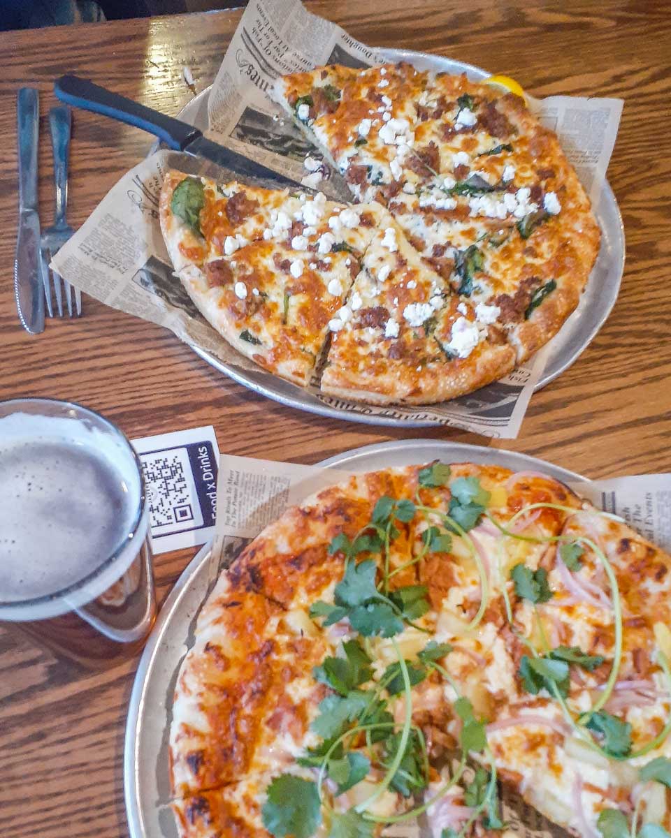 Two pizza as Jasper Pizza Place, Jasper