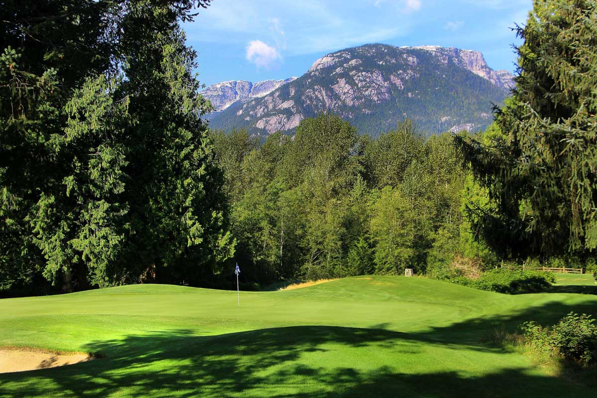A hole at Squamish Valley Golf Club