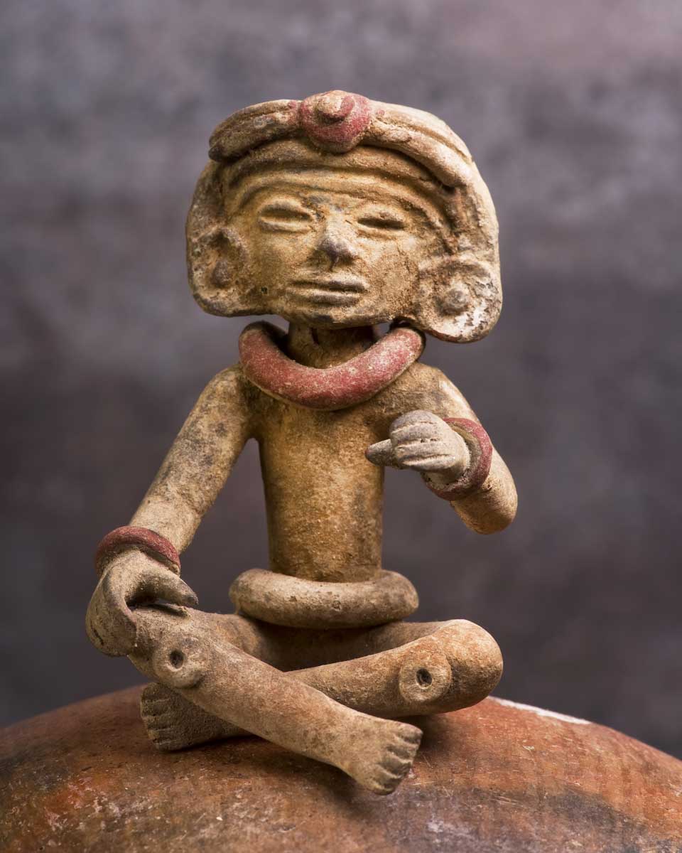 A small carving at the Great Museum of the Mayan World