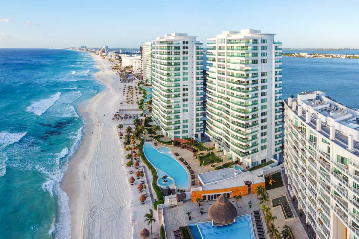 Birds eye view of Cancun Hotel Zone