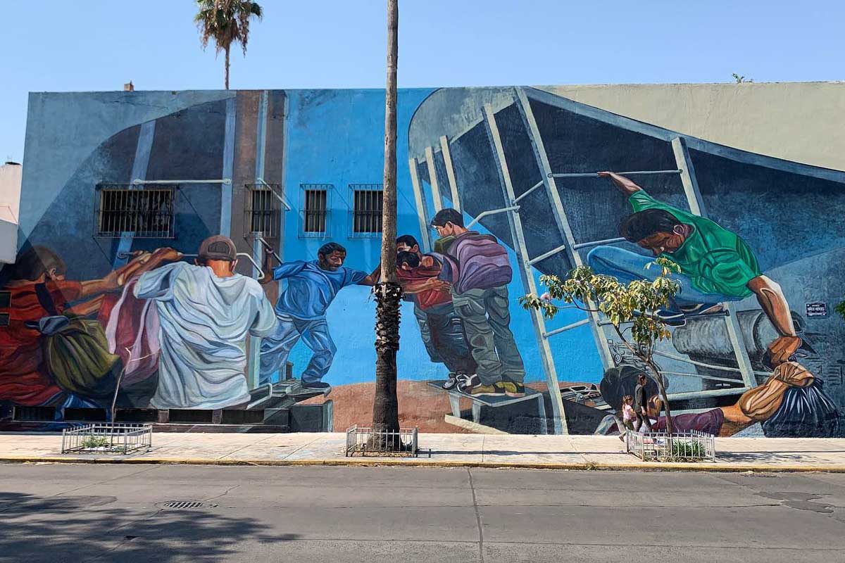 Street art on a tour with Tour Street Art Gdl