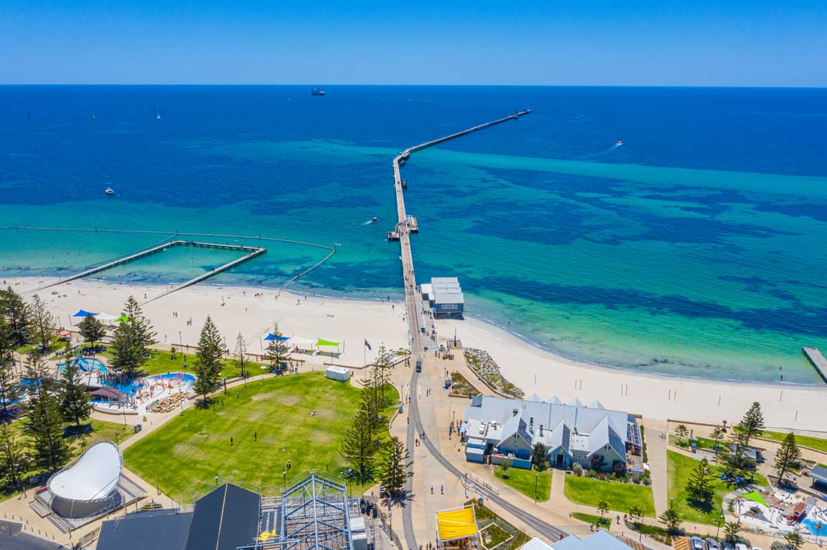 View of the Busselton jetty and beach from above