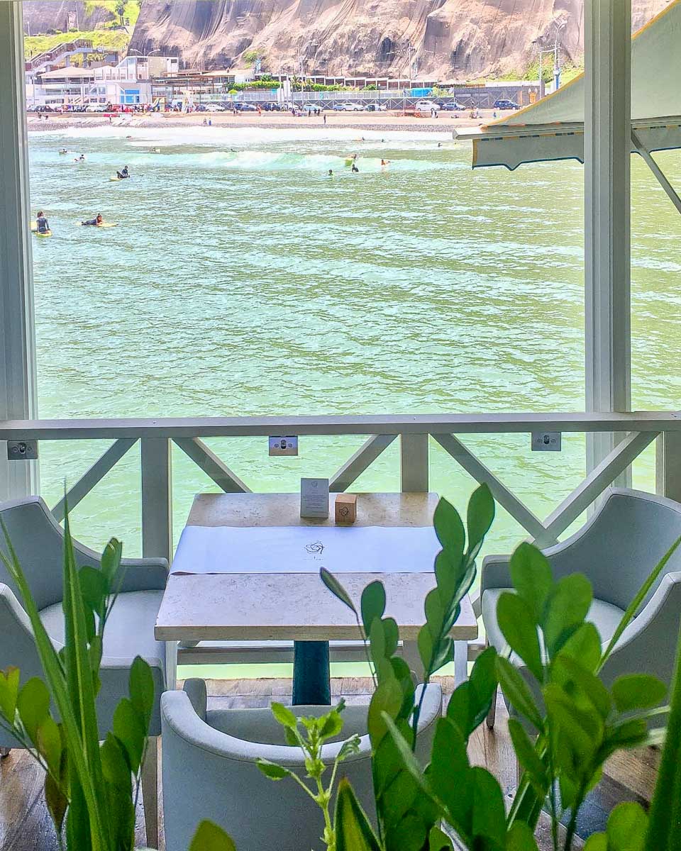 A table at La Rosa Náutica in Lima