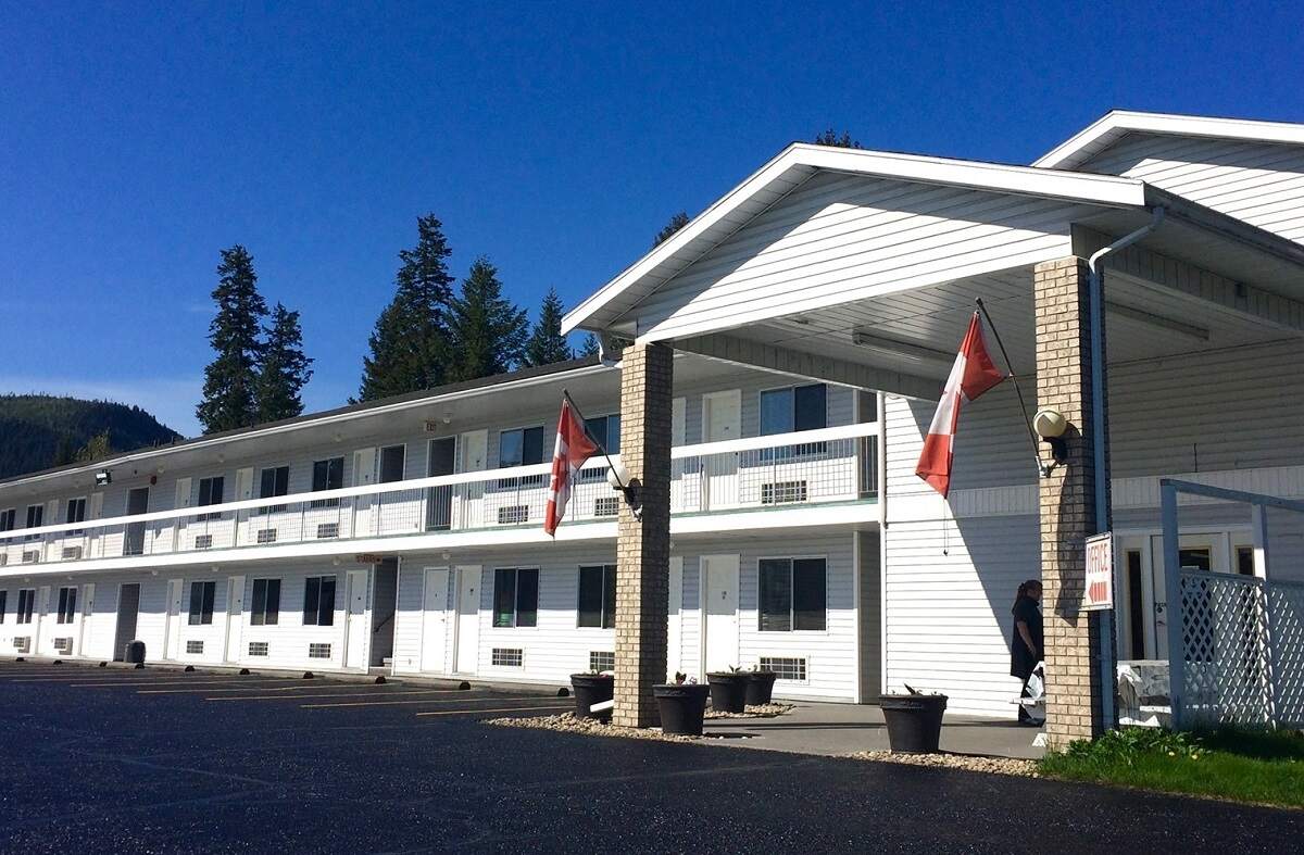 the outside of Ace Western Motel in Clearwater, BC