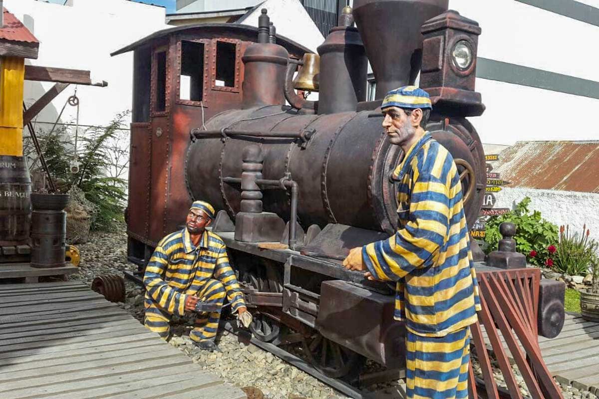 A display at the 3. Visit the Galeria Tematica Historia Fueguina in Ushuaia, Argentina