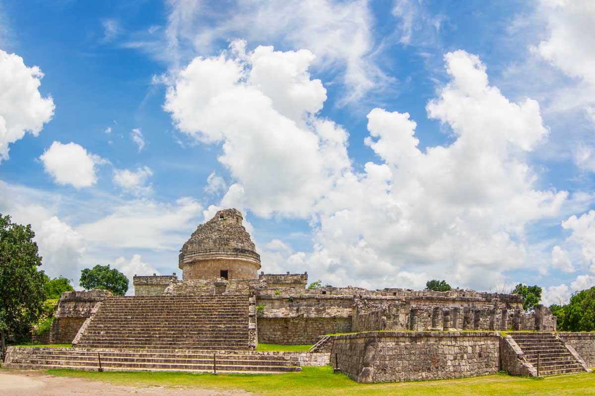 El Caracol, Chichen Itza from far back